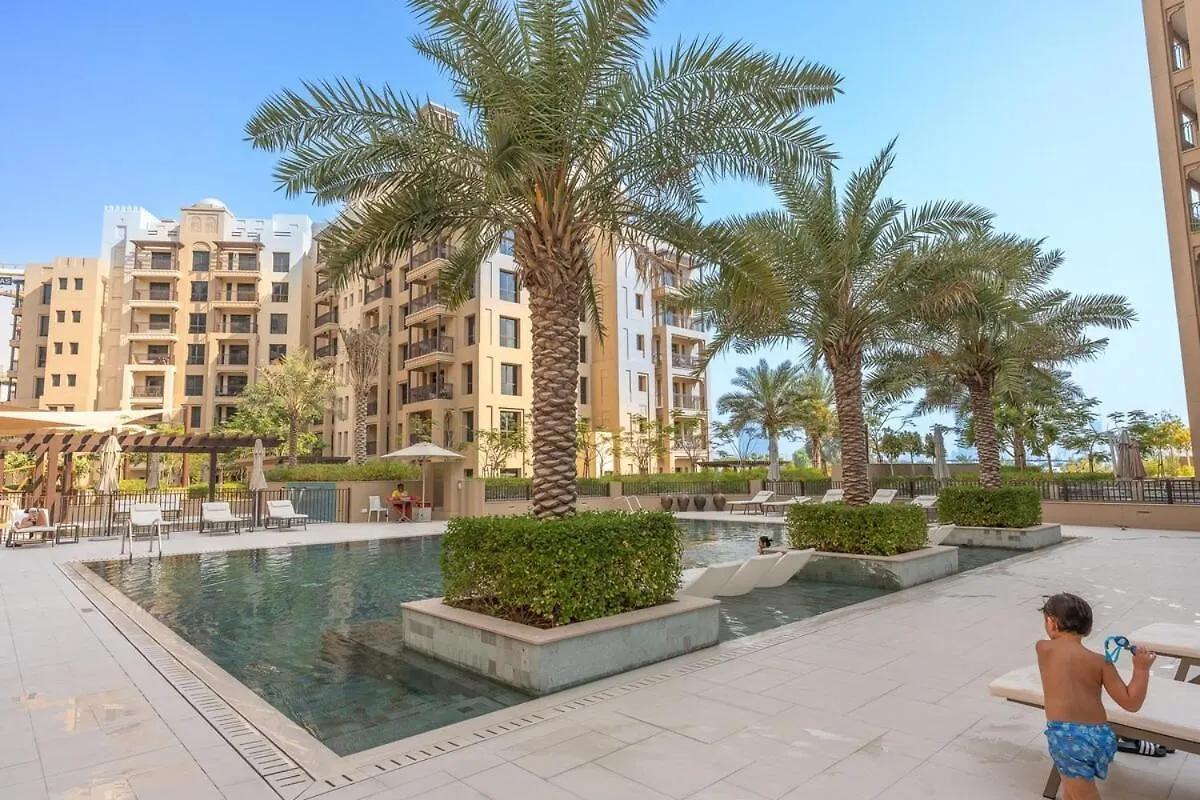 Warm And Earthy 1-Bedroom Apartment Perfect For Family In Madinat Jumeirah Living! Dubai