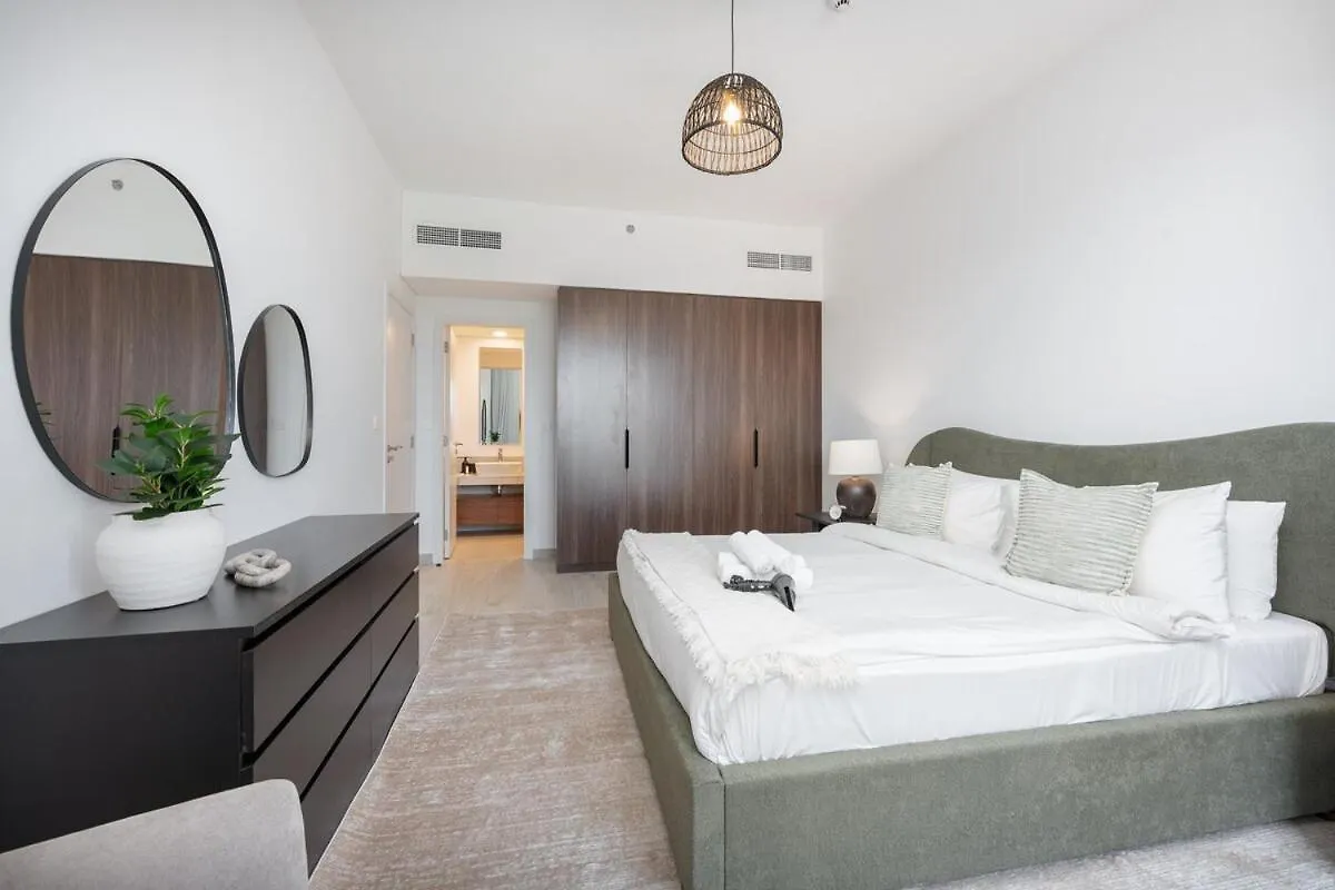Warm And Earthy 1-Bedroom Apartment Perfect For Family In Madinat Jumeirah Living! Dubai 0*,  Emirados Árabes Unidos